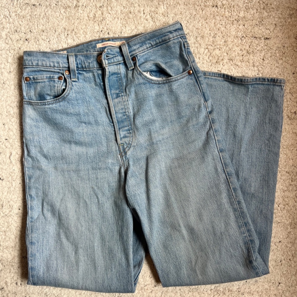 Levi's Ribcage High Rise Straight Leg Jeans